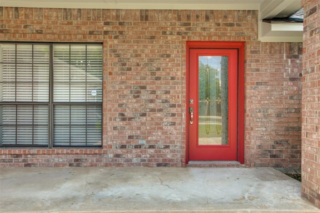 5106 Greenwater Drive, Willis, TX 77318