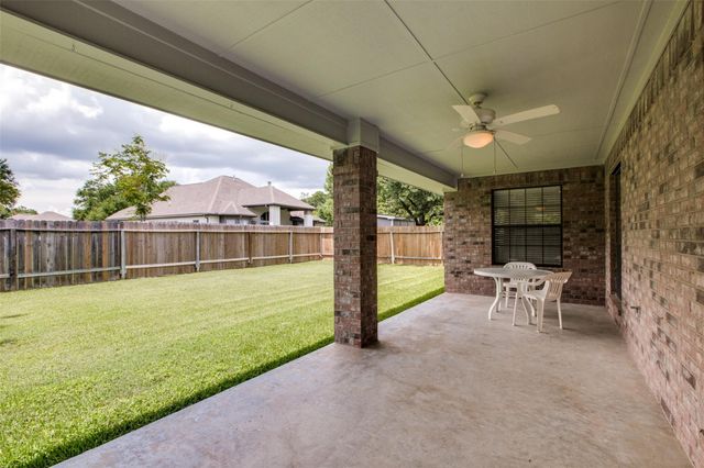 5106 Greenwater Drive, Willis, TX 77318