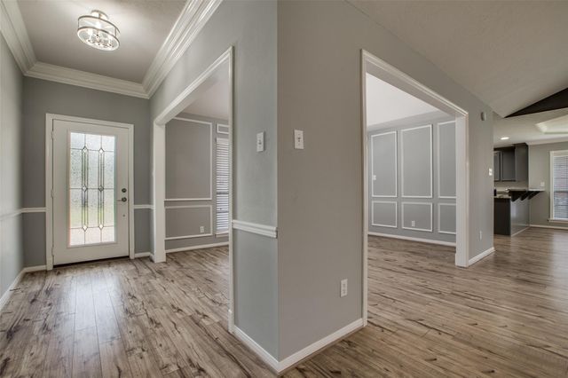 5106 Greenwater Drive, Willis, TX 77318