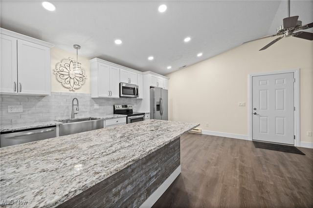 35873 Westminister Avenue, North Ridgeville, OH 44039