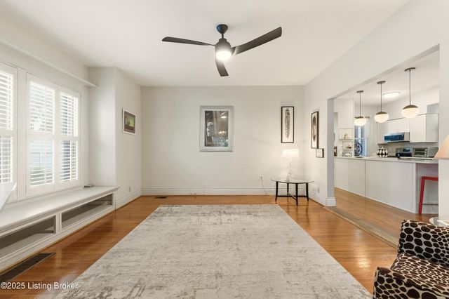 211 Pennsylvania Ave, Louisville, KY 40206