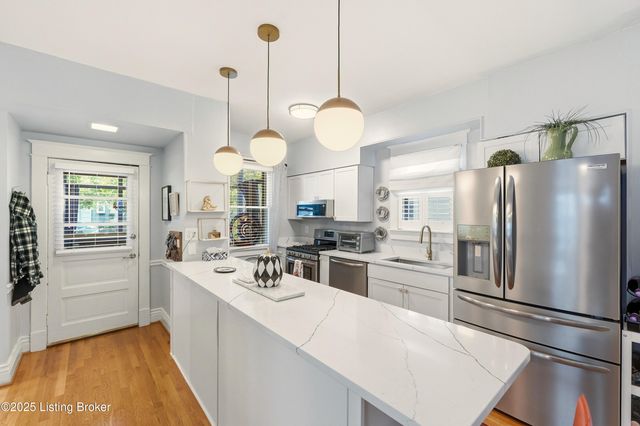 211 Pennsylvania Ave, Louisville, KY 40206