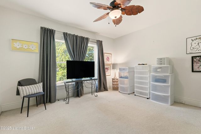 211 Pennsylvania Ave, Louisville, KY 40206