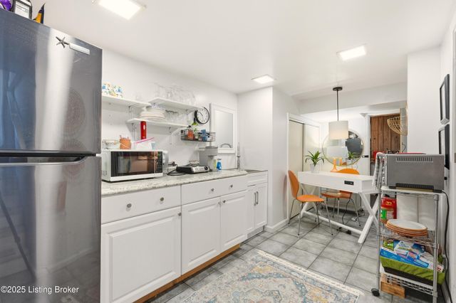 211 Pennsylvania Ave, Louisville, KY 40206