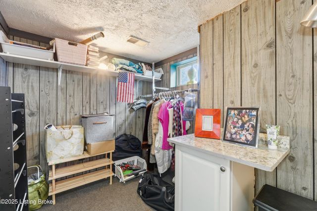 211 Pennsylvania Ave, Louisville, KY 40206