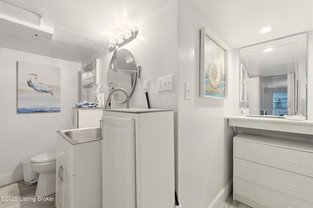 211 Pennsylvania Ave, Louisville, KY 40206