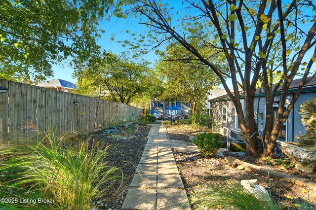 211 Pennsylvania Ave, Louisville, KY 40206