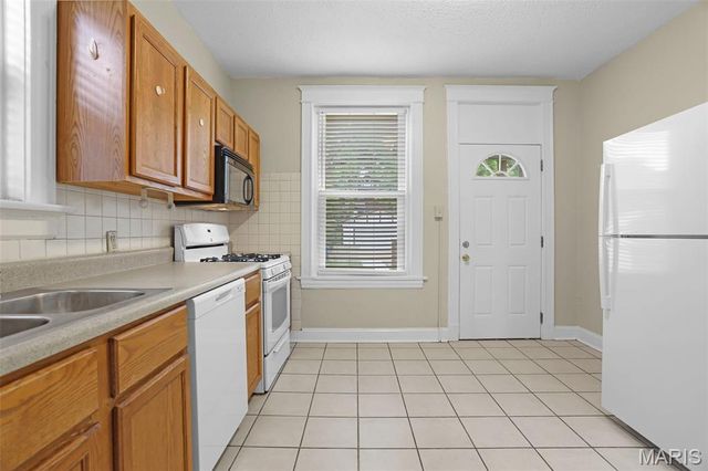 7005 Pershing Avenue, University City, MO 63130