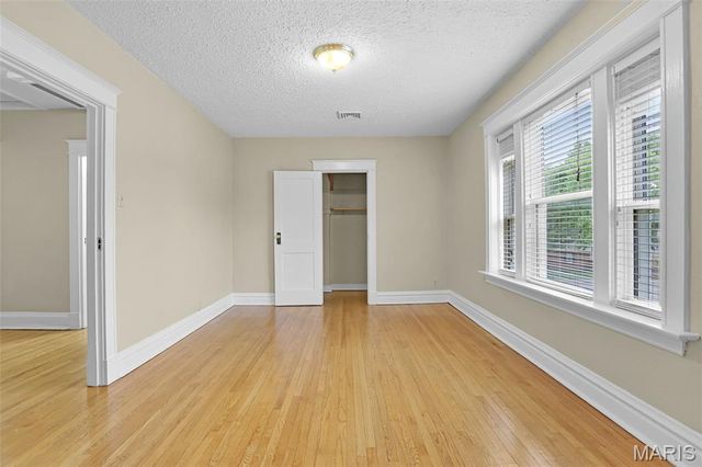7005 Pershing Avenue, University City, MO 63130
