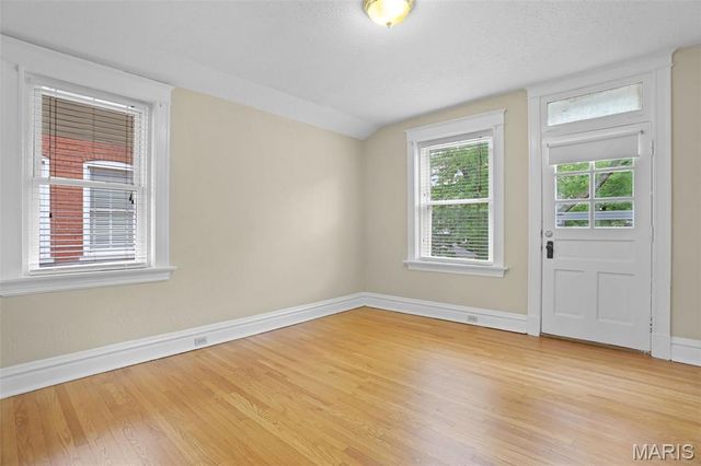 7005 Pershing Avenue, University City, MO 63130