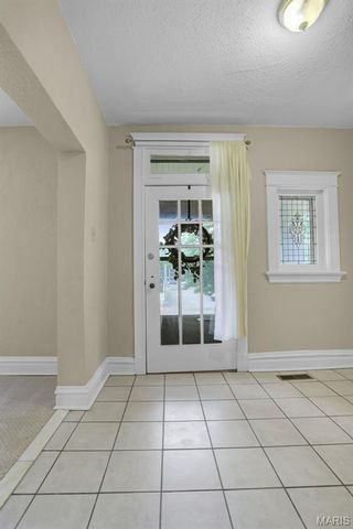 7005 Pershing Avenue, University City, MO 63130