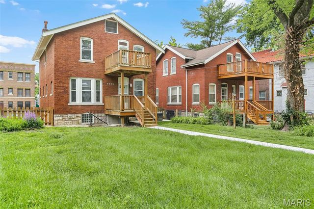 7005 Pershing Avenue, University City, MO 63130
