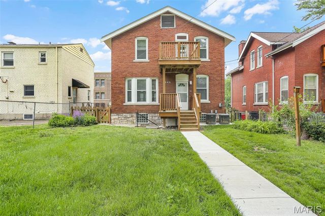 7005 Pershing Avenue, University City, MO 63130