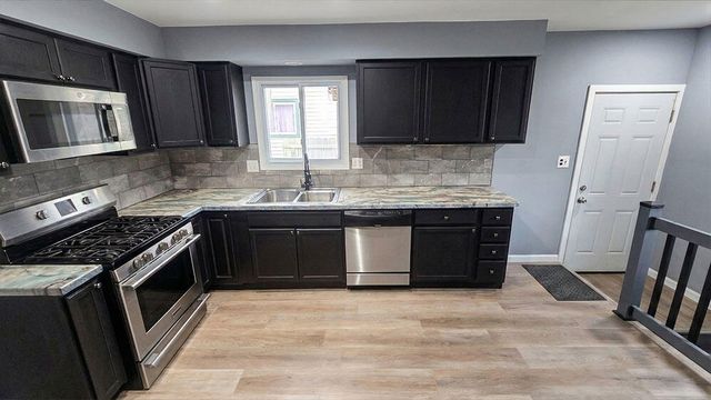 20764 Vermander Avenue, Clinton Township, MI 48035