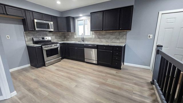 20764 Vermander Avenue, Clinton Township, MI 48035