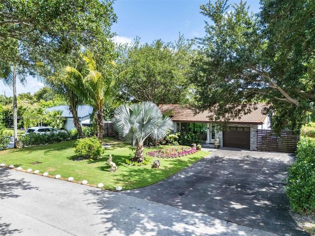 480 NW 88th Ter, El Portal, FL 33150