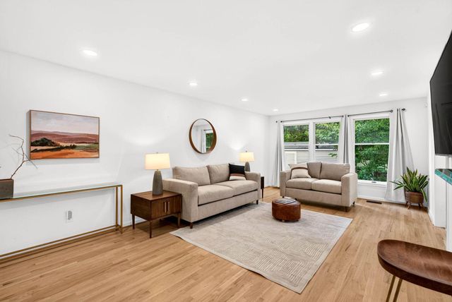 8 MANOR BROOK RD, Monkton, MD 21111