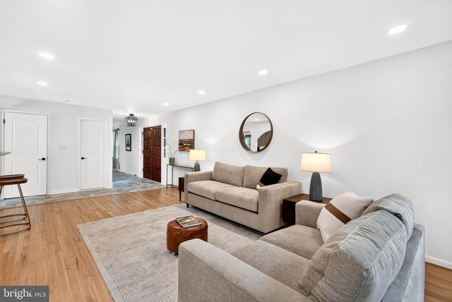 8 MANOR BROOK RD, Monkton, MD 21111