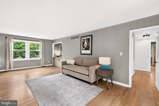 8 MANOR BROOK RD, Monkton, MD 21111
