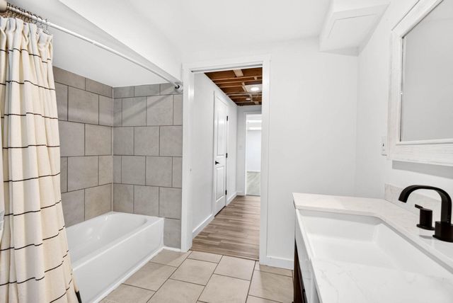 8 MANOR BROOK RD, Monkton, MD 21111