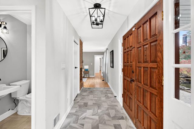 8 MANOR BROOK RD, Monkton, MD 21111