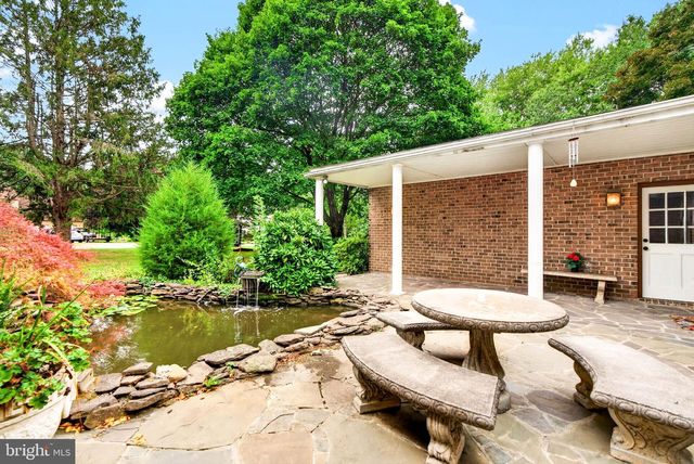 8 MANOR BROOK RD, Monkton, MD 21111