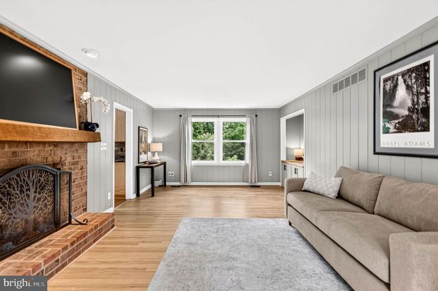 8 MANOR BROOK RD, Monkton, MD 21111