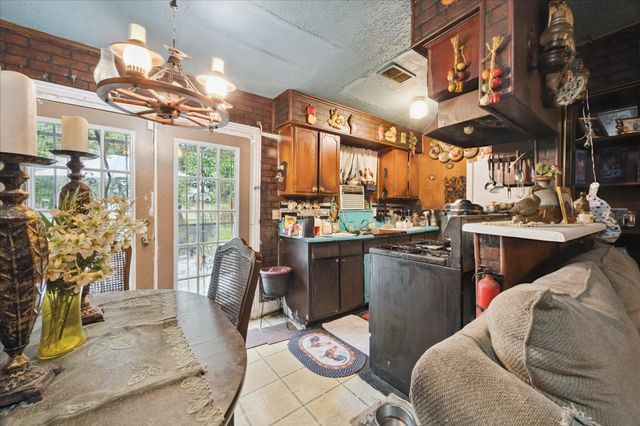 12711 Claygate Drive, Houston, TX 77047