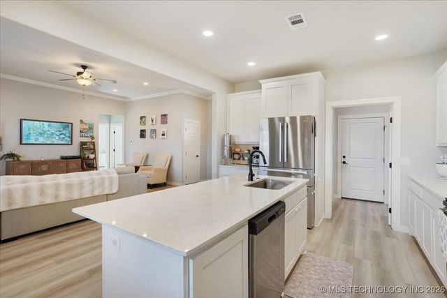 146 Bull Run, Calera, OK 74730