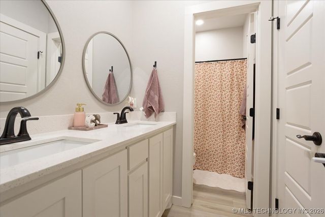 146 Bull Run, Calera, OK 74730