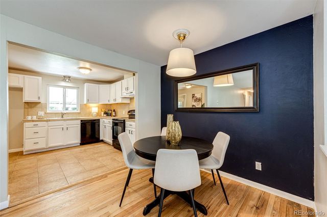 6724 S Ash Way, Centennial, CO 80122