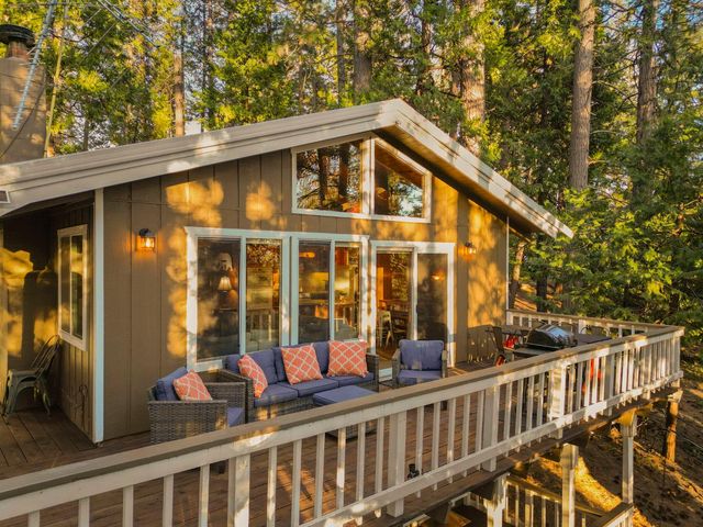 1883 Kit Carson Circle, Arnold, CA 95223