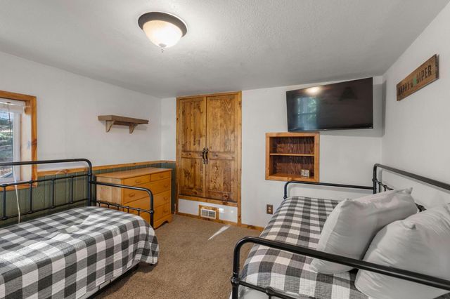 1883 Kit Carson Circle, Arnold, CA 95223