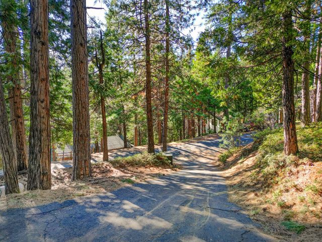 1883 Kit Carson Circle, Arnold, CA 95223