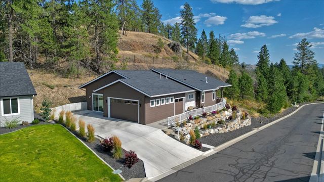 13622 N Eagle View Ln, Spokane, WA 99208
