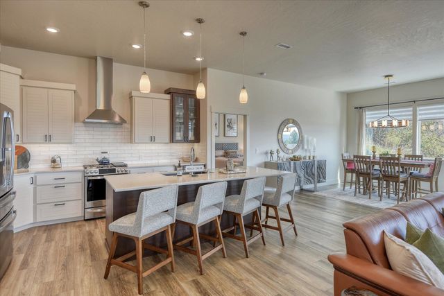 13622 N Eagle View Ln, Spokane, WA 99208