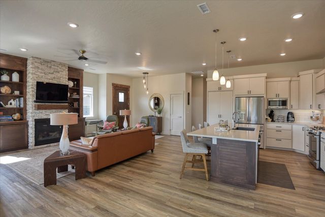 13622 N Eagle View Ln, Spokane, WA 99208