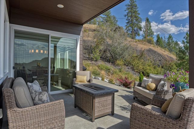 13622 N Eagle View Ln, Spokane, WA 99208