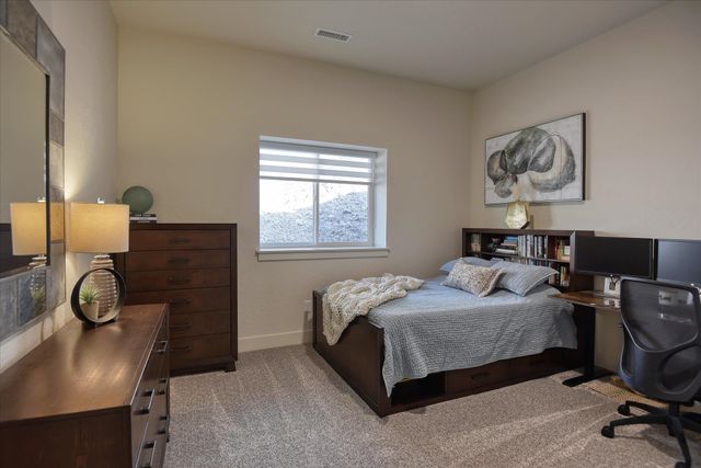 13622 N Eagle View Ln, Spokane, WA 99208