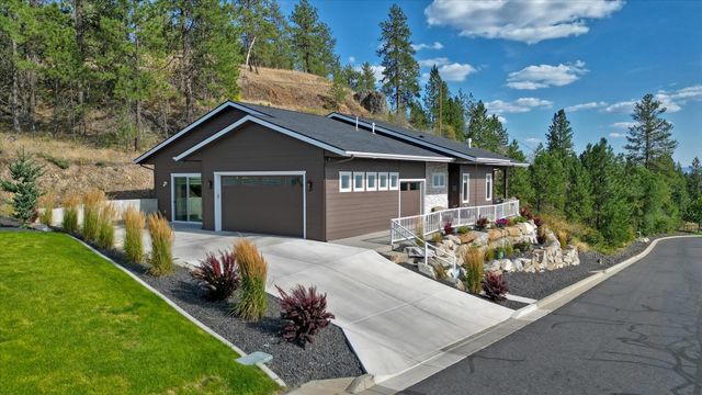 13622 N Eagle View Ln, Spokane, WA 99208