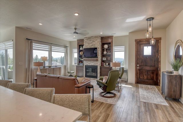 13622 N Eagle View Ln, Spokane, WA 99208