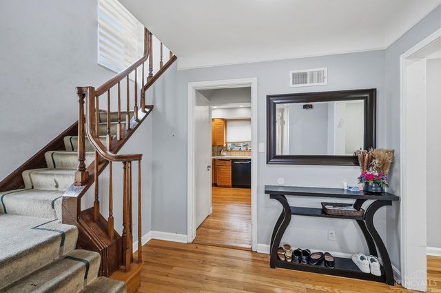 6771 Elbrook Avenue, Amberley, OH 45237