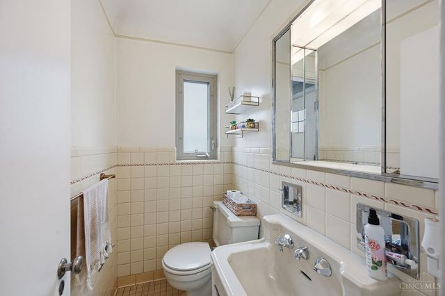 6771 Elbrook Avenue, Amberley, OH 45237