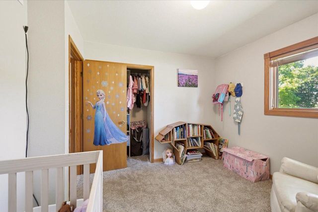 4112 Mueller DRIVE, Hartford, WI 53027