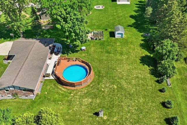 4112 Mueller DRIVE, Hartford, WI 53027