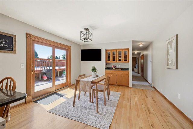 4112 Mueller DRIVE, Hartford, WI 53027