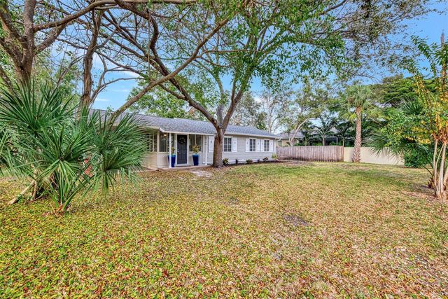 1891 PROSPECT STREET, Sarasota, FL 34239