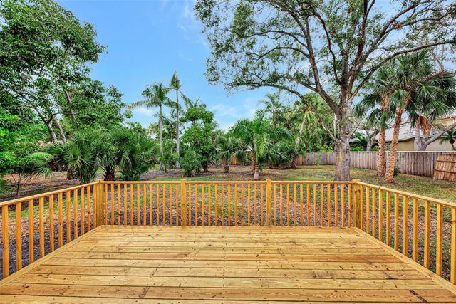 1891 PROSPECT STREET, Sarasota, FL 34239