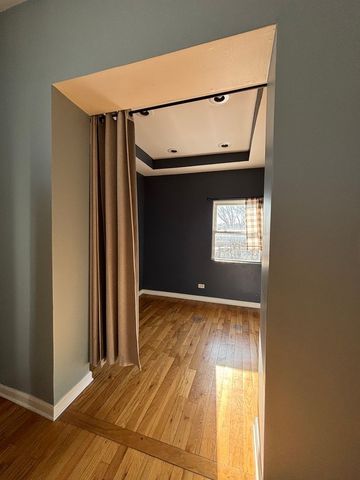 3553 W Cermak Road, Chicago, IL 60623