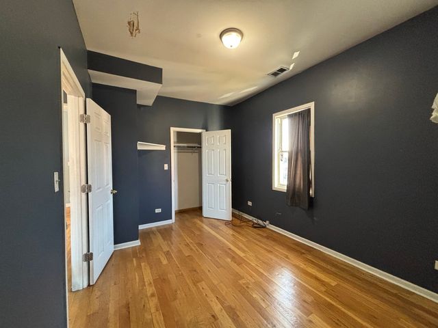 3553 W Cermak Road, Chicago, IL 60623